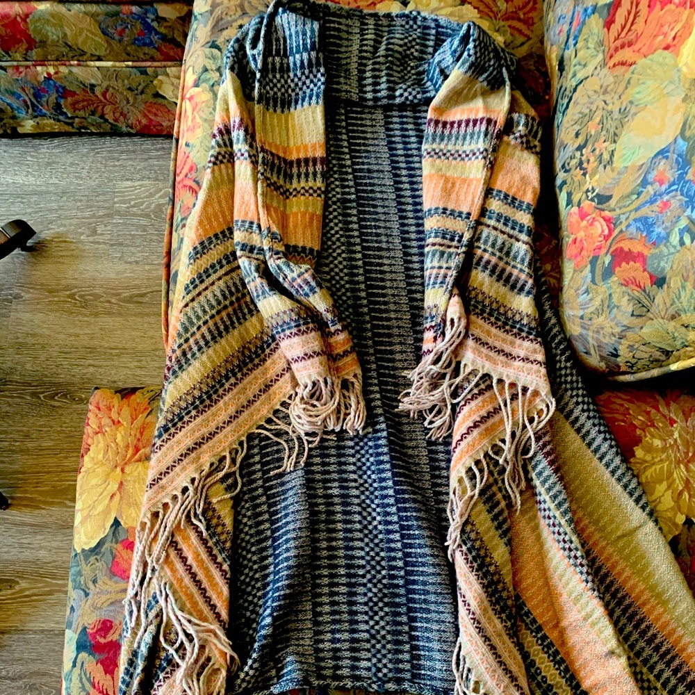 Long vest-style sweater